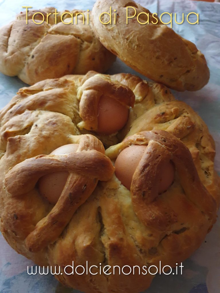 tortani di pasqua con le uova